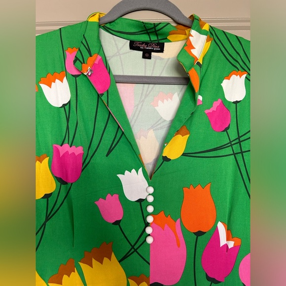 Bow Tie Marie Dress by Trashy Diva in Mod Tulips Size 20 - Picture 4 of 9